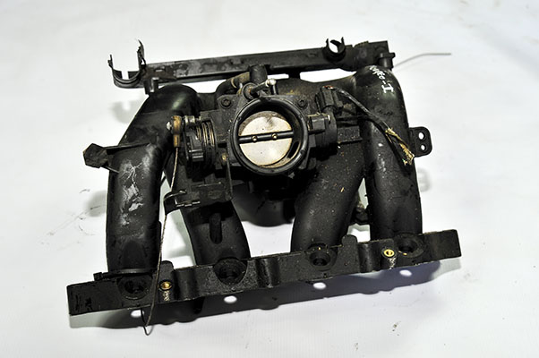 Ford Çıkma Yedek Mondeo 1 Emme Manifoldu Performans, Uyum ve Ekonomik Çözüm